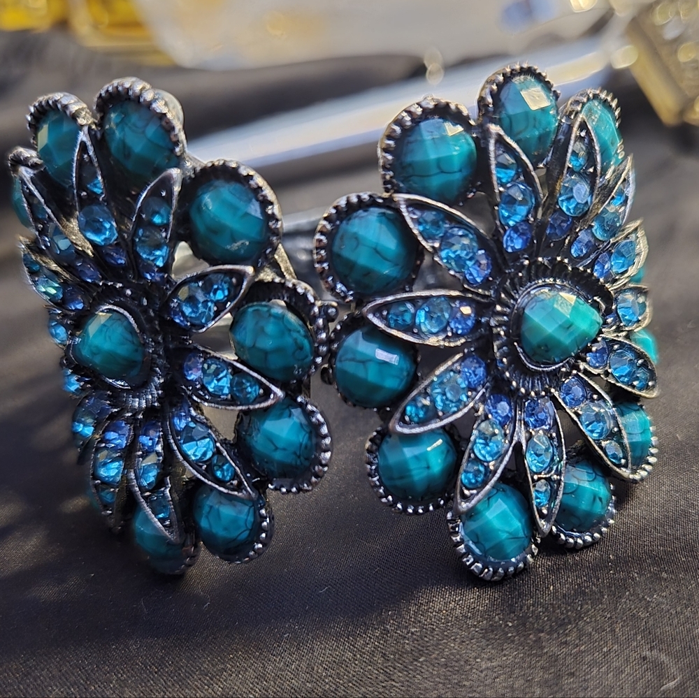 🔥3/15$ Vintage-Inspired Turquoise & Sapphire Crystal Floral Hinged Cuff